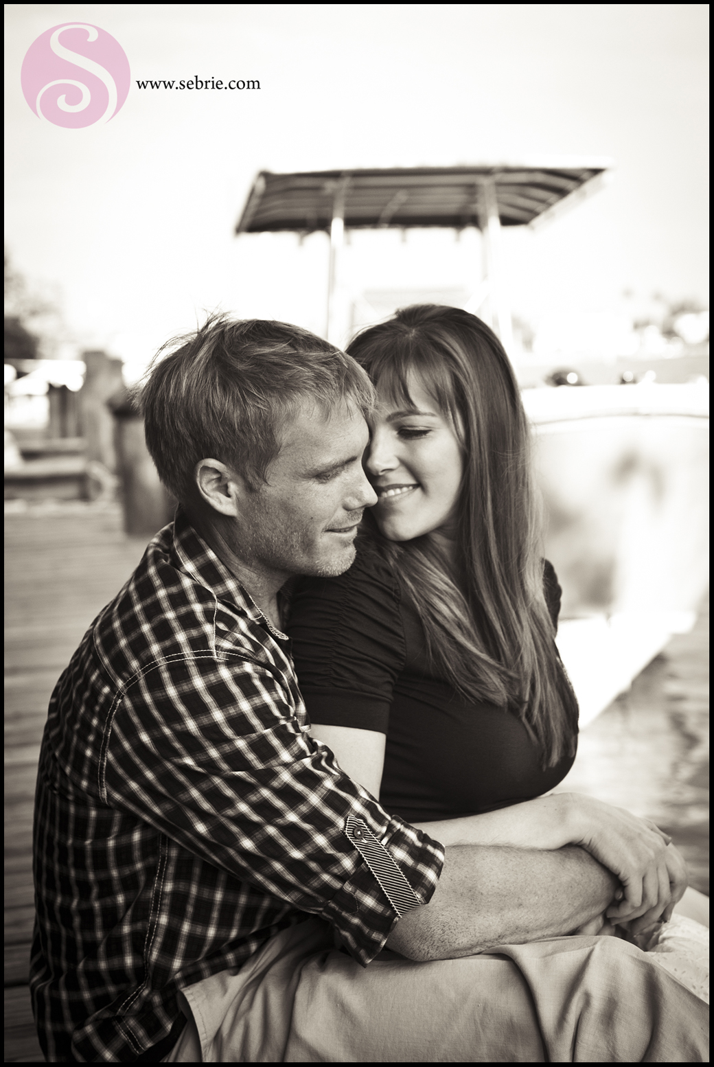 Black & White Engagement Pictures