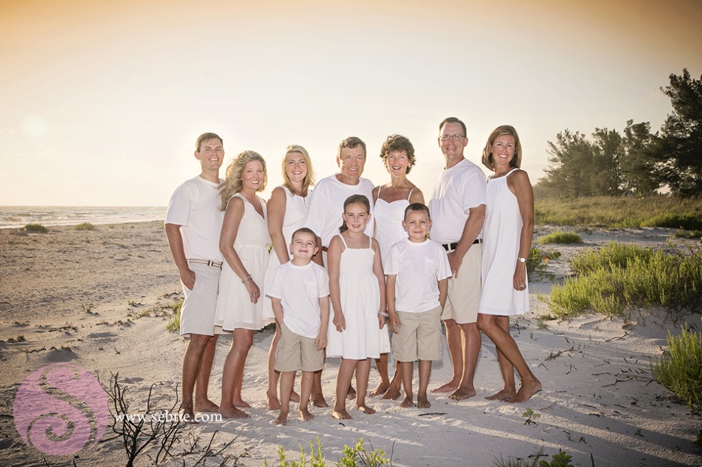 Family Pictures on the Beach 