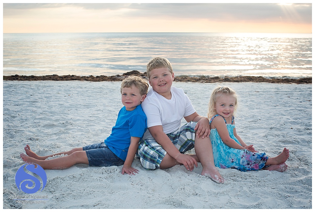 Fort Myers Pink Shell Family Photography