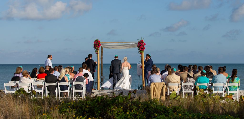 unplugged-wedding-ceremony-beach-wedding